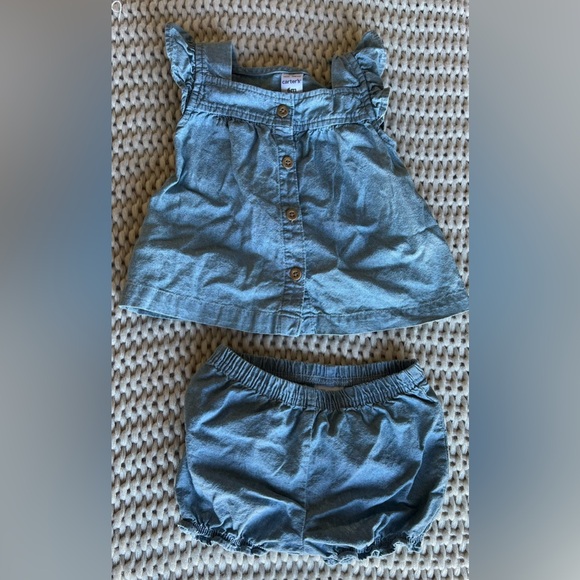 Carters 2 piece Set - Picture 2 of 5